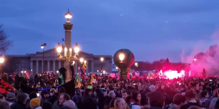 Une première victoire pour notre mouvement social ! Macron et son gouvernement plus que jamais affaiblis