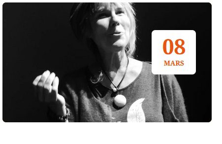 Poésie, danse et musique. 3 femmes en scène.