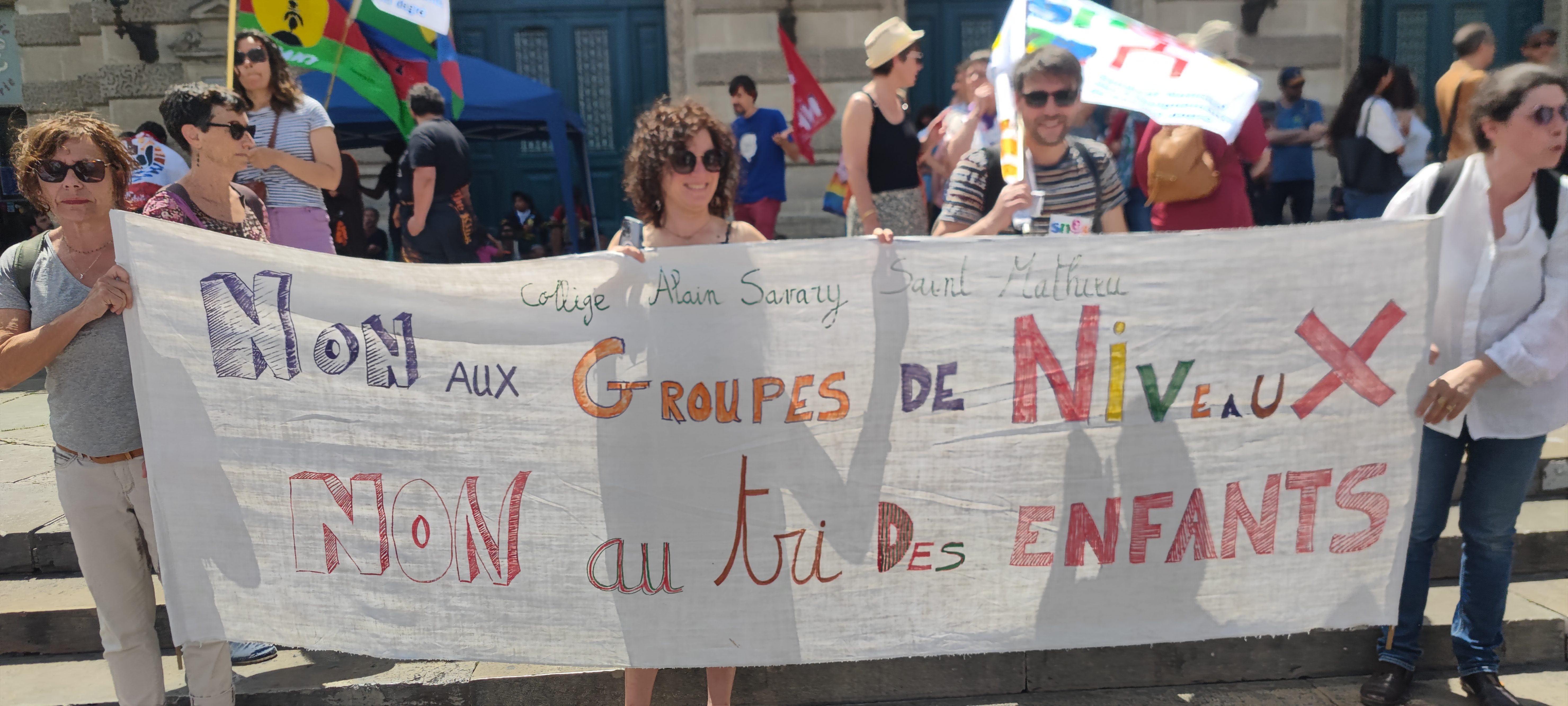 Éducation : Mobilisé⸱es contre le « choc des savoirs » !